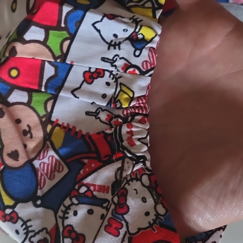 Hello Kitty Scrub Cap - Picture 3 of 4